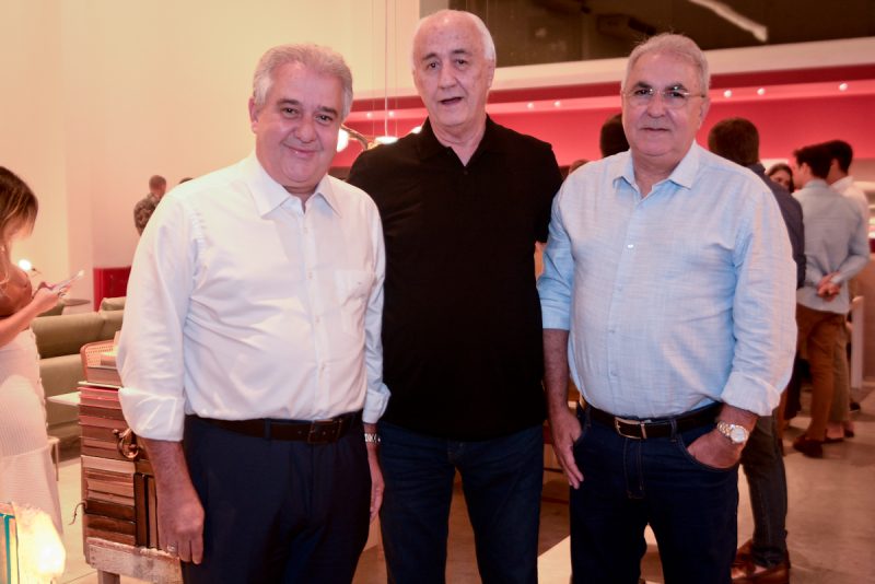 O deputado federal Augusto Coutinho, João Bravo e Enoch Coutinho. Foto: Jose Britto
