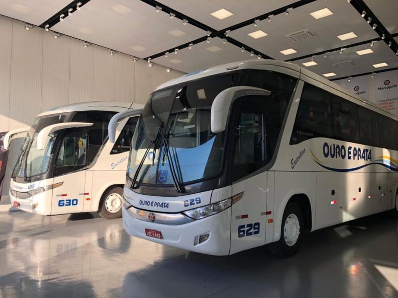 Ônibus adaptado para prevenir Covid-19 começa a operar no Brasil