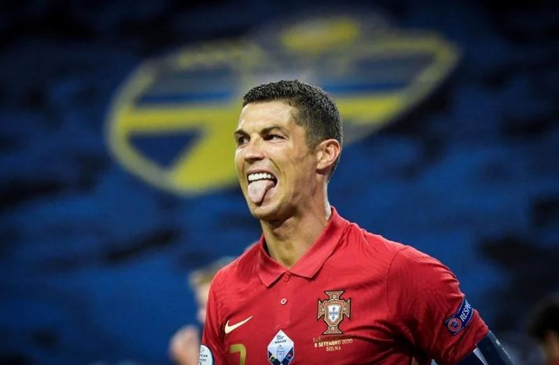 O craque português Cristiano Ronaldo é único jogador europeu a alcançar o feito