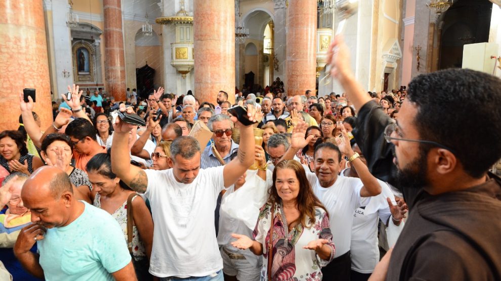 Celebração da Bênção de São Félix na Basílica da Penha - Foto: Arthur Mota