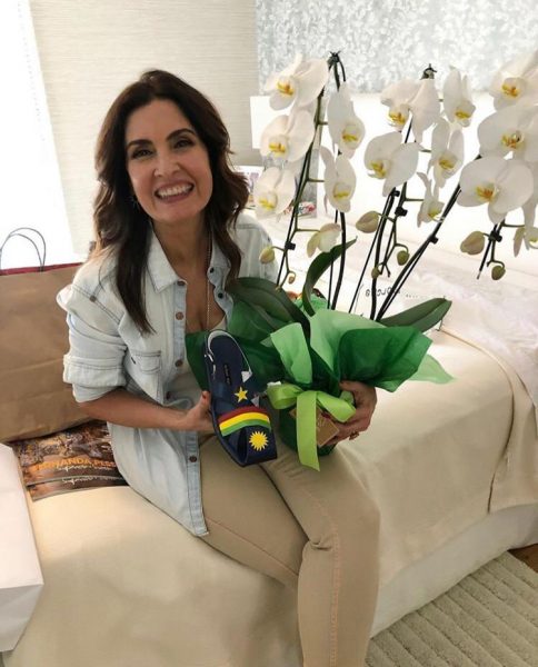 Fátima Bernardes recebeu os mimos do namorado, o deputado Túlio Gadêlha - Foto: Instagram/Reprodução