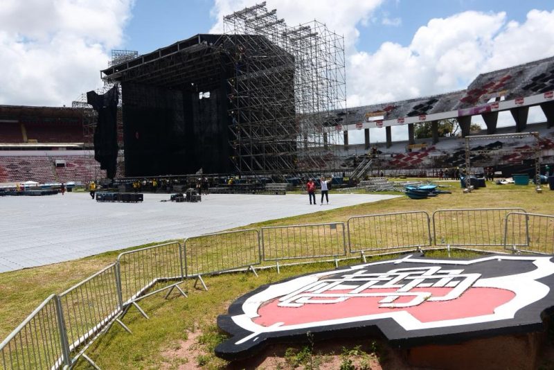 A estrutura do palco do show de Bon Jovi no Recife - Foto: Jose Britto