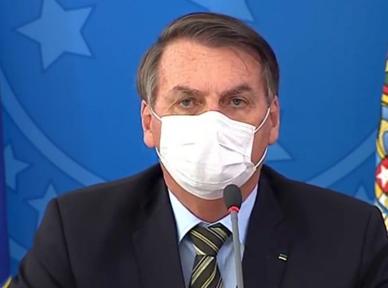 Bolsonaro utilizou máscara durante coletiva - Foto: Reprodução/TV Brasil.