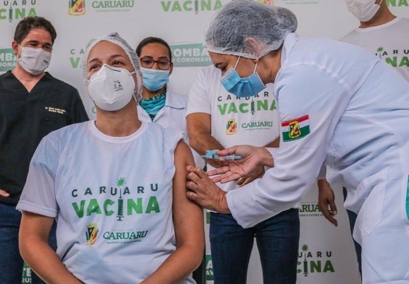 Caruaru inicia campanha de vacinação contra a Covid-19