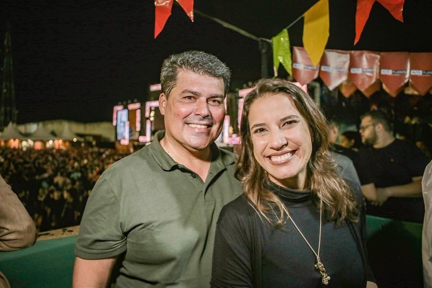 Falecido marido de Raquel Lyra é homenageado no São João Caruaru
