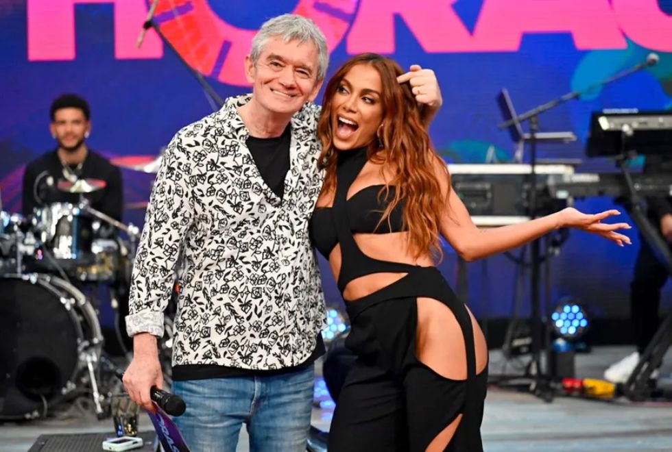 Anitta é homenageada no ‘Altas horas’ e fala sobre futuro