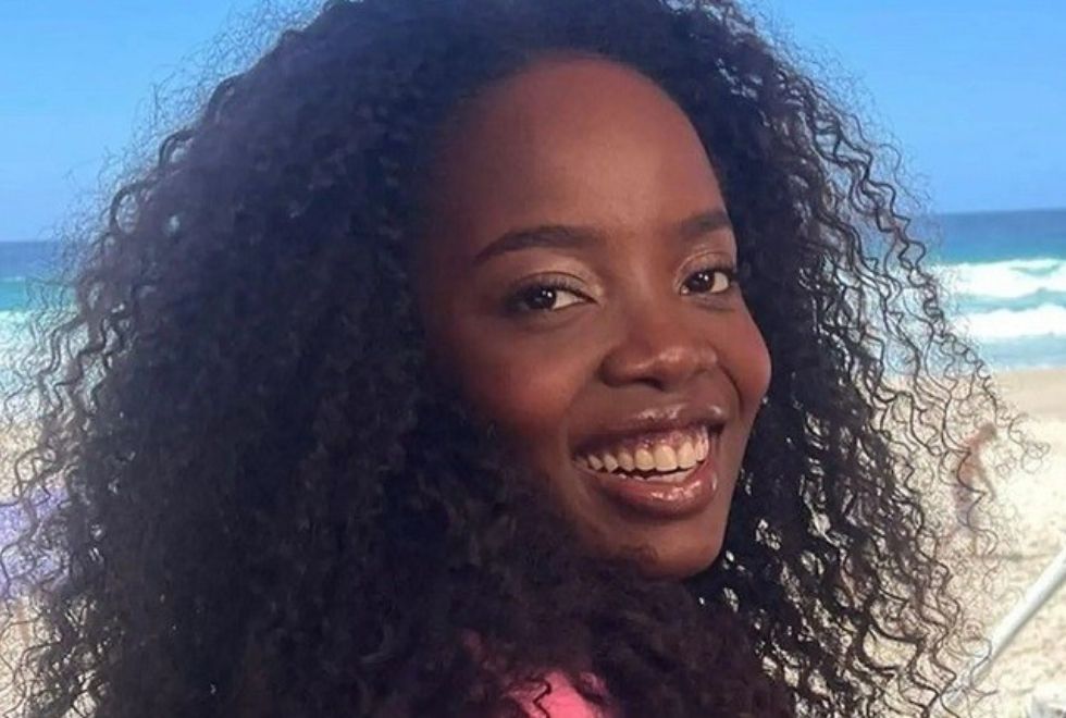 Clara Moneke, Kate de ‘Vai na Fé’ chora ao comprar primeiro carro