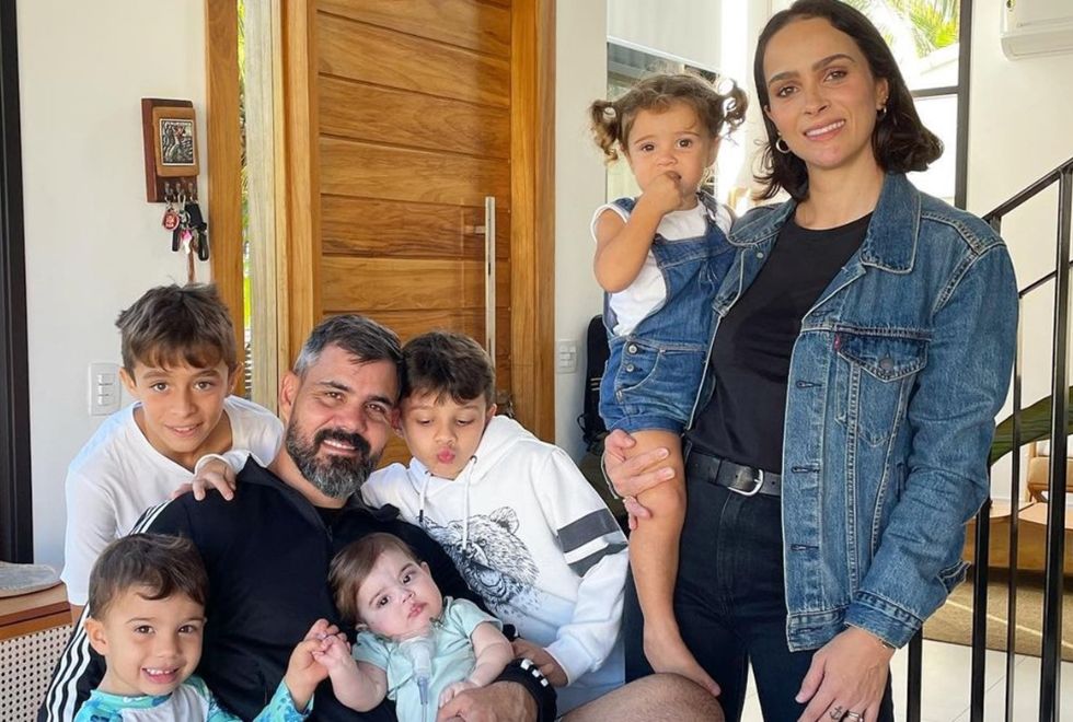 Leticia Cazarré relata perrengue com filhos doentes