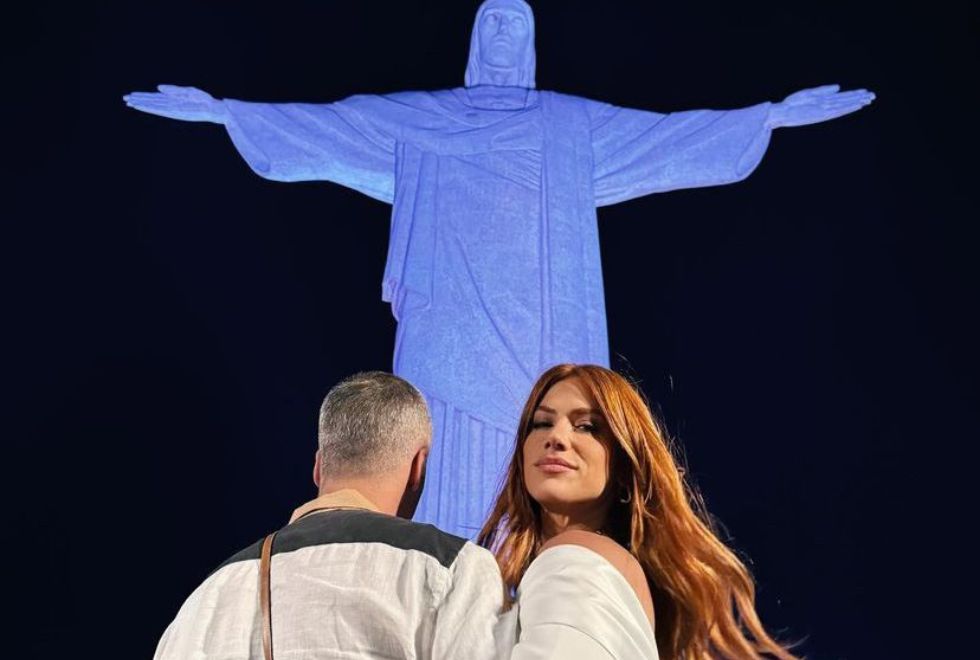Ewbank visita Cristo Redentor na véspera de seu aniversário