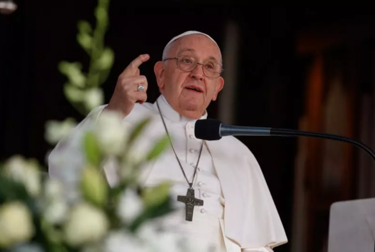 Papa Francisco tem “melhora leve e contínua”, segundo boletim