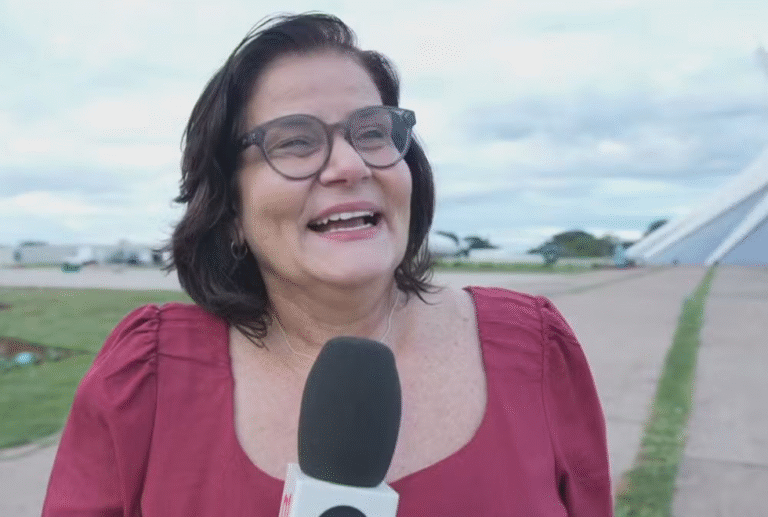 Bianka Carvalho se emociona ao relembrar trajetória no ‘Bom Dia PE’ bianka