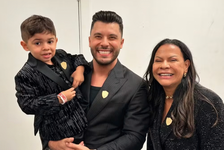 Mãe de Marília Mendonça expõe que Murilo Huff nunca pagou pensão ao filho mãe