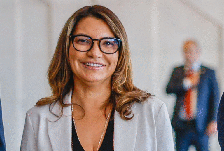 Janja Silva visita Pernambuco com comitiva nesta terça-feira (12)