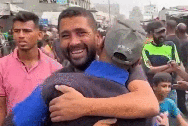 Dia histórico: libertação de reféns israelenses e palestinos emociona o mundo Dia histórico