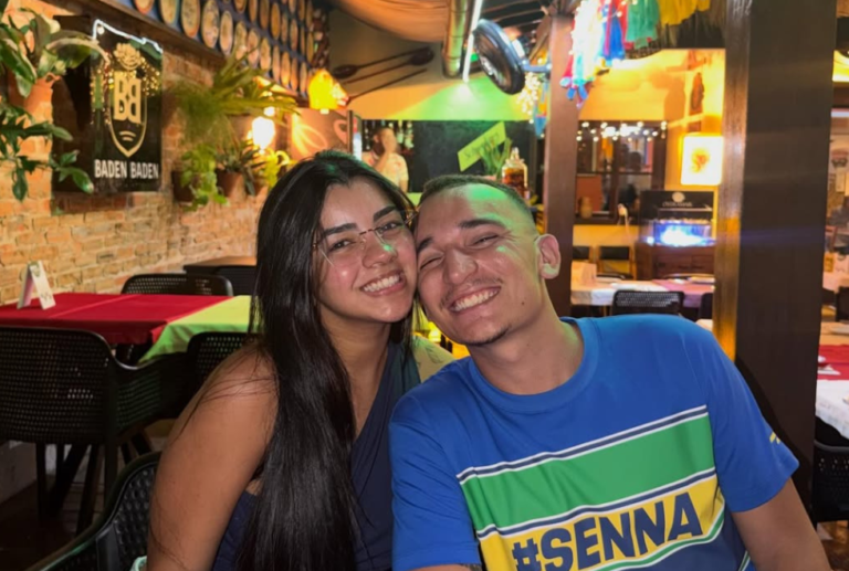 Ary Mirelle curte noite romântica com João Gomes: “Ele me convidou para jantar”