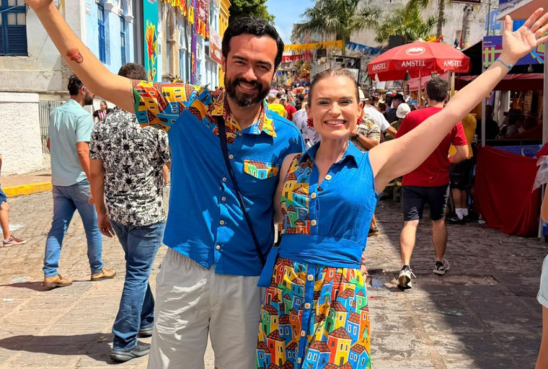 Marília Arraes faz do Carnaval uma verdadeira passarela de pernambucanidade