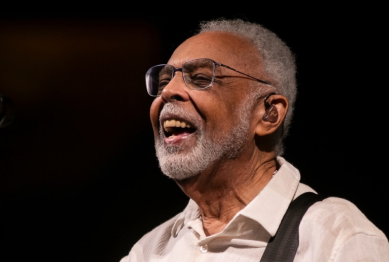 Gilberto Gil confirma único show do São João 2026 na capital baiana