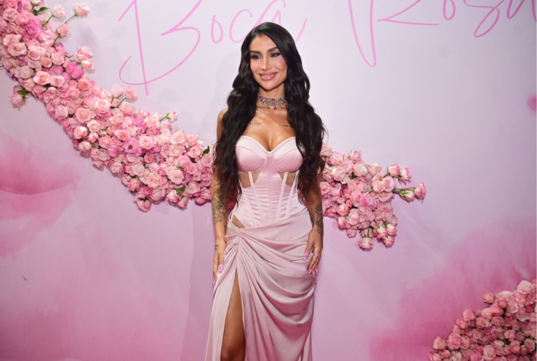 Bianca Andrade reúne famosos em festa para celebrar 15 anos de carreira na internet